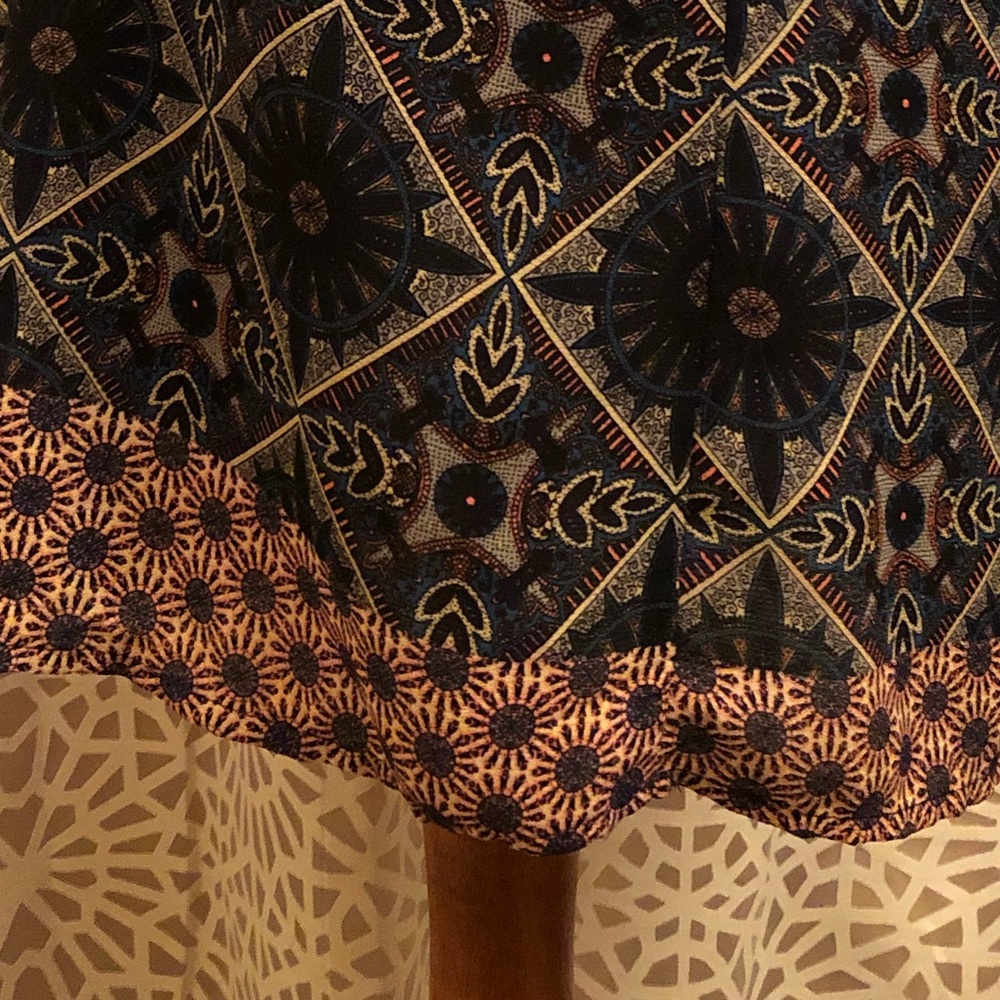 Soprano Lightweight Size Small Boho Strappy Dress - Picture 12 of 12